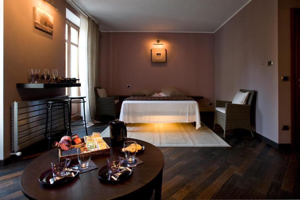 Casa Svizzera Agriturismo Barolo Cameră foto